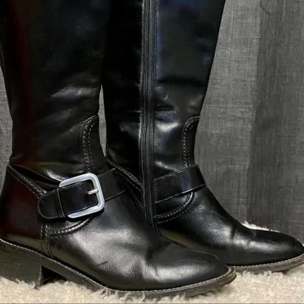 Cole Haan blk leather riding‎ boots w/ vibram soles